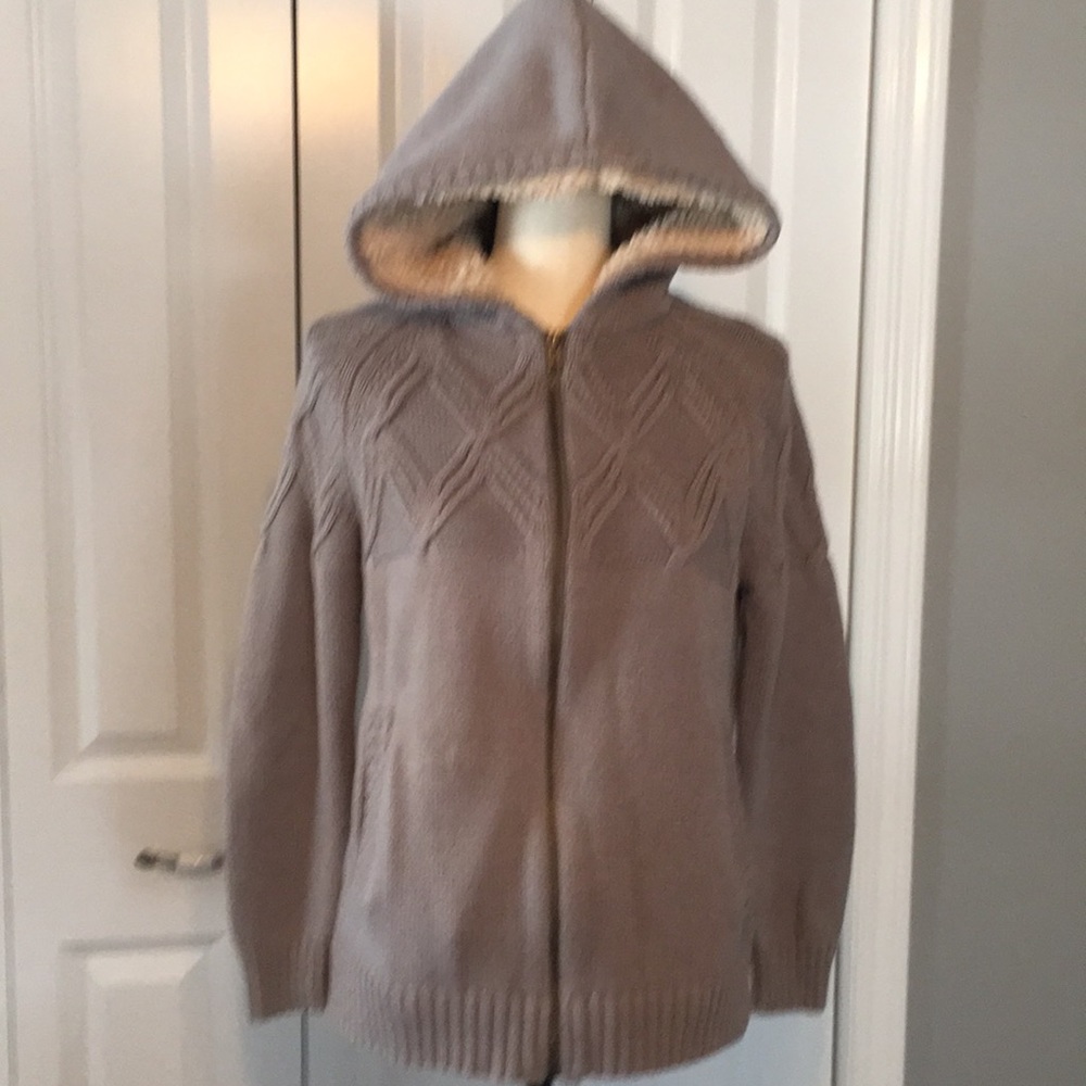 Gray Hooded sweater